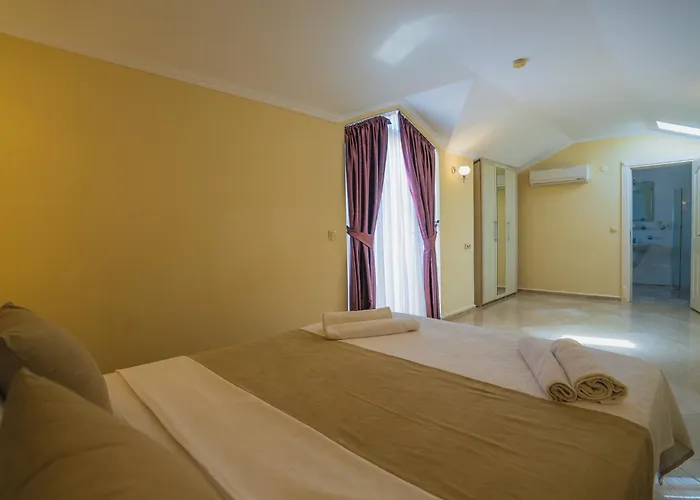 Sunset Club Aqualettings Pearl 9 Villa